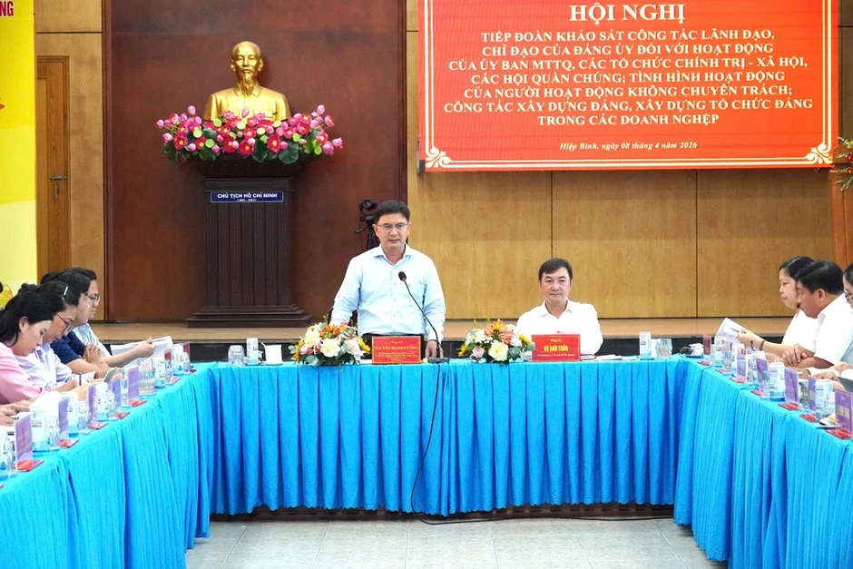 TP.HCM tìm 'lối ra' cho sắp xếp hơn 5.000 người hoạt động không chuyên trách TP.HCM tìm 'lối ra' cho sắp xếp hơn 5.000 người hoạt động không chuyên trách