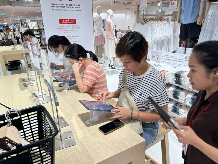 TP.HCM tung loạt chương trình kích cầu, thúc tăng trưởng bằng cú hích tiêu dùng TP.HCM tung loạt chương trình kích cầu, thúc tăng trưởng bằng cú hích tiêu dùng