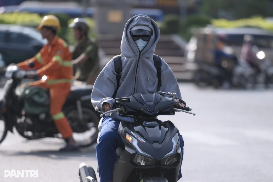 TPHCM và Nam Bộ tiếp tục nắng nóng, trong tuần đón mưa giải nhiệt