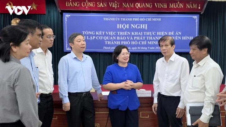 TP.HCM yêu cầu không né tránh, chậm trễ trong cung cấp thông tin cho báo chí TP.HCM yêu cầu không né tránh, chậm trễ trong cung cấp thông tin cho báo chí