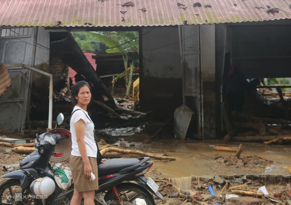 Trắng tay sau lũ quét ở Mường Than Trắng tay sau lũ quét ở Mường Than