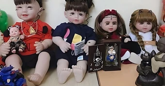 Trào lưu nuôi búp bê Kumanthong xâm nhập trường học, Thông tin Chính phủ phát thông báo lúc nửa đêm