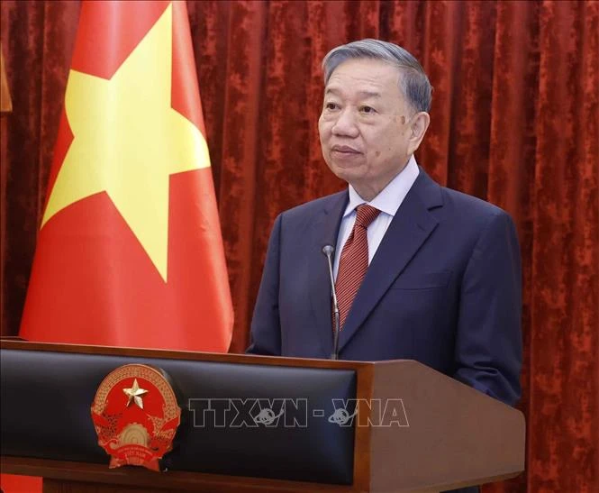 Trao quyết định thăng quân hàm Thượng tướng cho đồng chí Đặng Hồng Đức