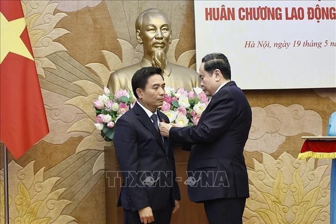 Trao tặng Huân chương Lao động hạng Nhất cho Phó Chủ tịch Quốc hội Nguyễn Doãn Anh Trao tặng Huân chương Lao động hạng Nhất cho Phó Chủ tịch Quốc hội Nguyễn Doãn Anh