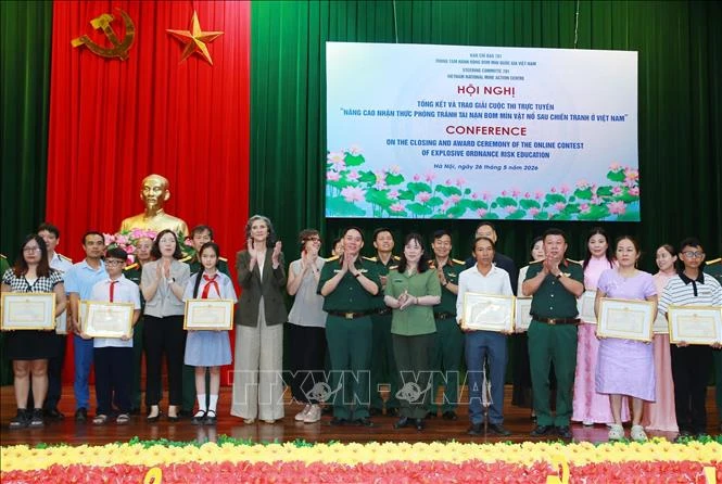Trên 1,8 triệu lượt tham gia tìm hiểu kiến thức về phòng tránh tai nạn bom mìn Trên 1,8 triệu lượt tham gia tìm hiểu kiến thức về phòng tránh tai nạn bom mìn