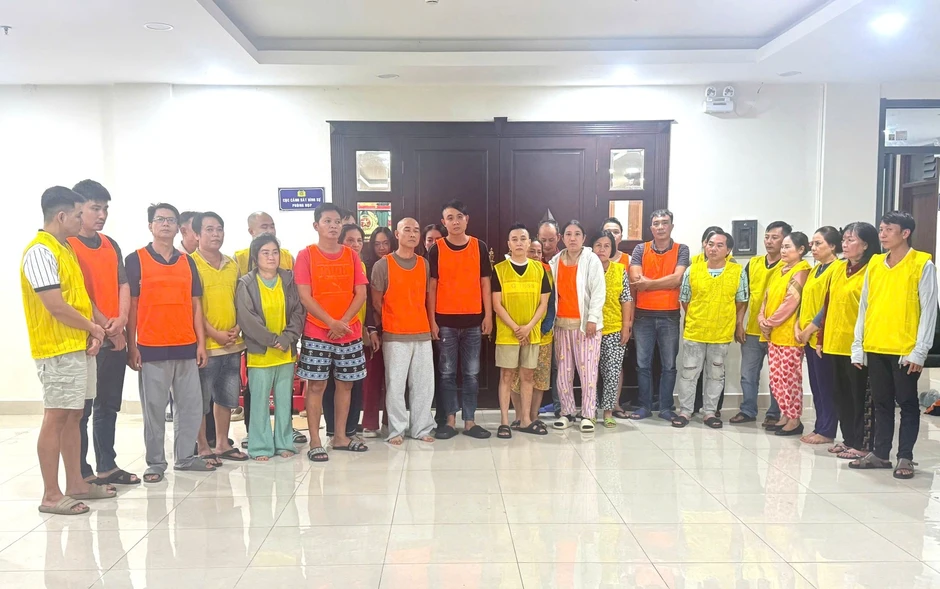 Triệt phá đường dây đánh bạc trên mạng do Vũ Quang Minh, Oanh 'Socola' điều hành Triệt phá đường dây đánh bạc trên mạng do Vũ Quang Minh, Oanh 'Socola' điều hành