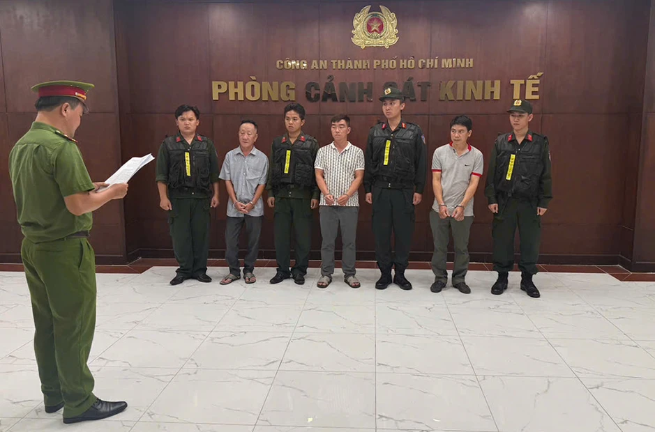 Triệt phá đường dây sản xuất thuốc giả quy mô lớn tại TPHCM