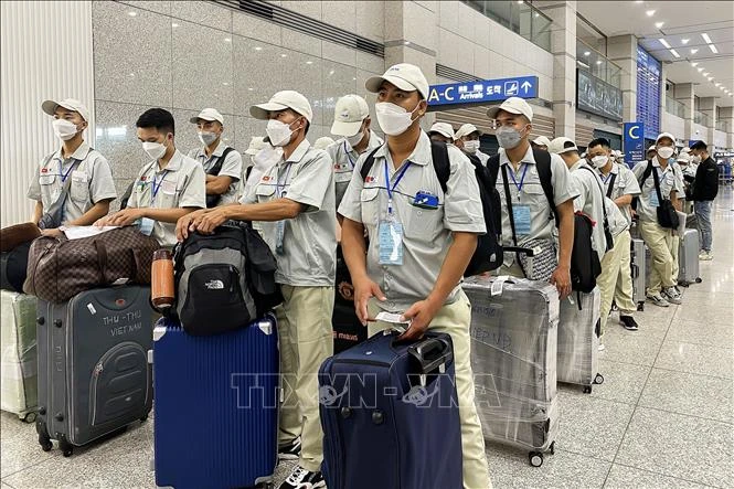 Trình bổ sung một dự án luật vào Chương trình lập pháp năm 2026 Trình bổ sung một dự án luật vào Chương trình lập pháp năm 2026