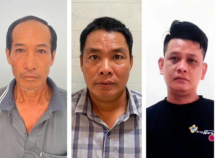Trốn truy nã suốt 17 năm, người đàn ông bất ngờ ra đầu thú Trốn truy nã suốt 17 năm, người đàn ông bất ngờ ra đầu thú