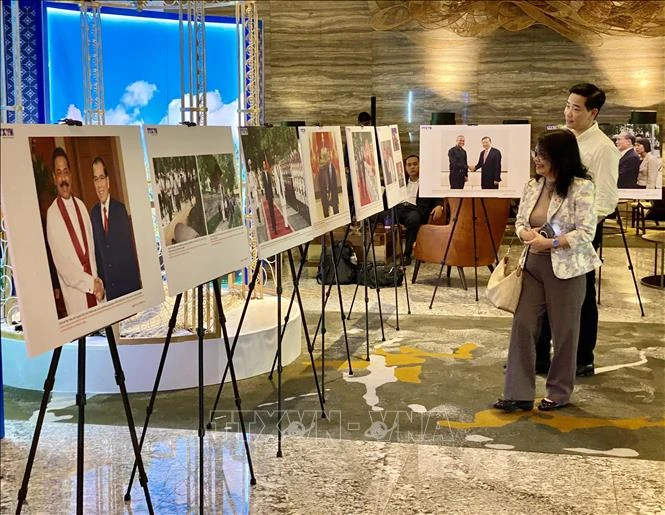 Trưng bày ảnh về quan hệ Việt Nam - Sri Lanka tại Colombo Trưng bày ảnh về quan hệ Việt Nam - Sri Lanka tại Colombo