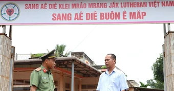 Trung tá công an người Ê Đê: Gần dân, hóa giải những mầm mống bất an ở buôn làng