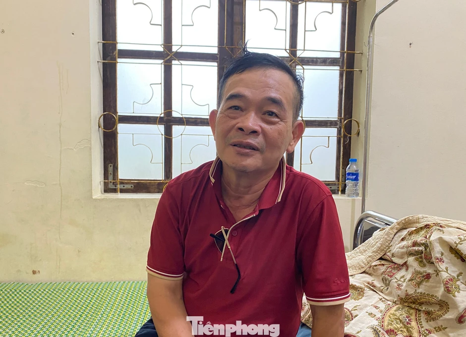 Trung tâm y tế Hoàng Mai ngập sâu trong lũ Trung tâm y tế Hoàng Mai ngập sâu trong lũ