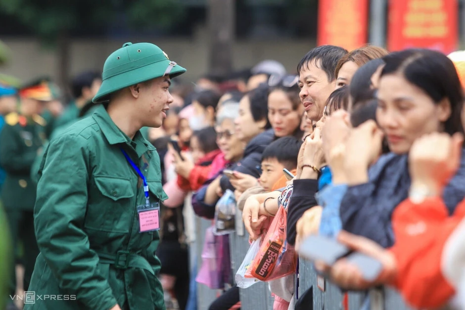 Trung tướng Trần Văn Độ: Cần chia sẻ nghĩa vụ quân sự Trung tướng Trần Văn Độ: Cần chia sẻ nghĩa vụ quân sự