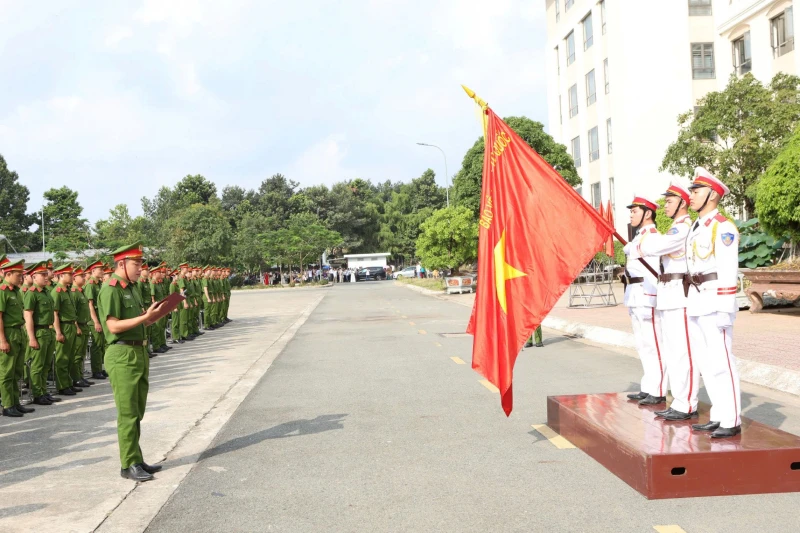 Trường Cao đẳng CSND II trao bằng tốt nghiệp cho hơn 1380 học viên Cảnh sát khóa K30S Trường Cao đẳng CSND II trao bằng tốt nghiệp cho hơn 1380 học viên Cảnh sát khóa K30S