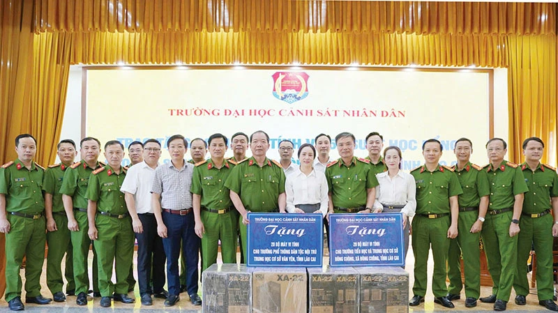 Trường Đại học CSND 50 năm xây dựng, phát triển và vươn mình trong thời đại mới Trường Đại học CSND 50 năm xây dựng, phát triển và vươn mình trong thời đại mới