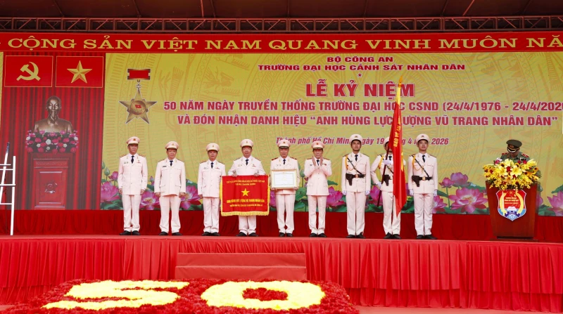 Trường Đại học CSND kỷ niệm 50 năm thành lập và đón nhận danh hiệu Anh hùng LLVTND