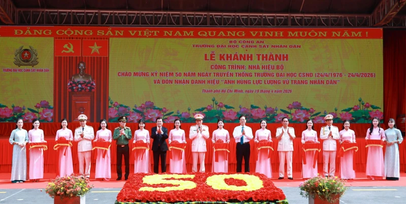 Trường Đại học CSND kỷ niệm 50 năm thành lập và đón nhận danh hiệu Anh hùng LLVTND