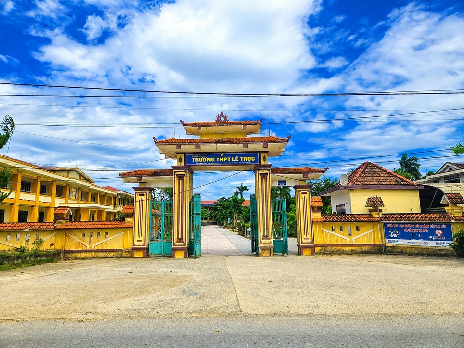 Trưởng điểm thi Quảng Trị khẳng định không có gian lận trong Kỳ thi tốt nghiệp 2026 Trưởng điểm thi Quảng Trị khẳng định không có gian lận trong Kỳ thi tốt nghiệp 2026