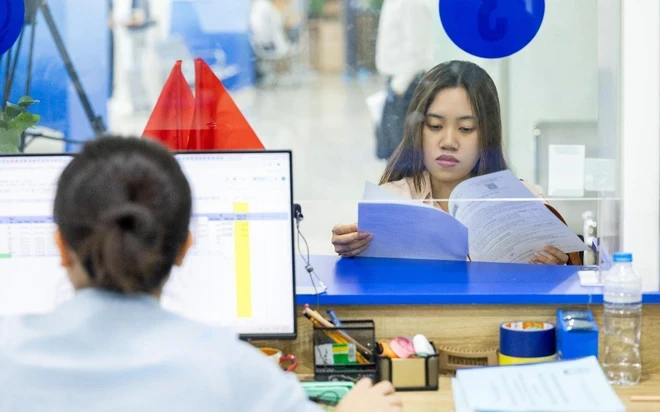 Từ câu chuyện về thủ tục hành chính: Vì sao tiếng nói thật của người dân cần một “vùng an toàn”? Từ câu chuyện về thủ tục hành chính: Vì sao tiếng nói thật của người dân cần một “vùng an toàn”?