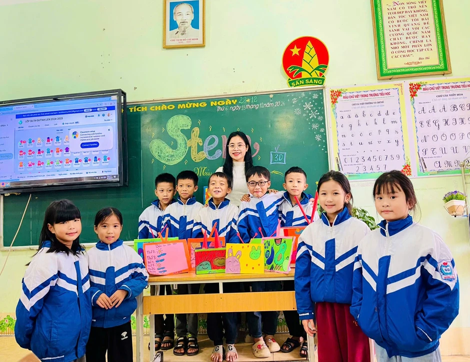 Từ cô giáo bản làng đến đại biểu Quốc hội đầu tiên người dân tộc Ơ Đu Từ cô giáo bản làng đến đại biểu Quốc hội đầu tiên người dân tộc Ơ Đu