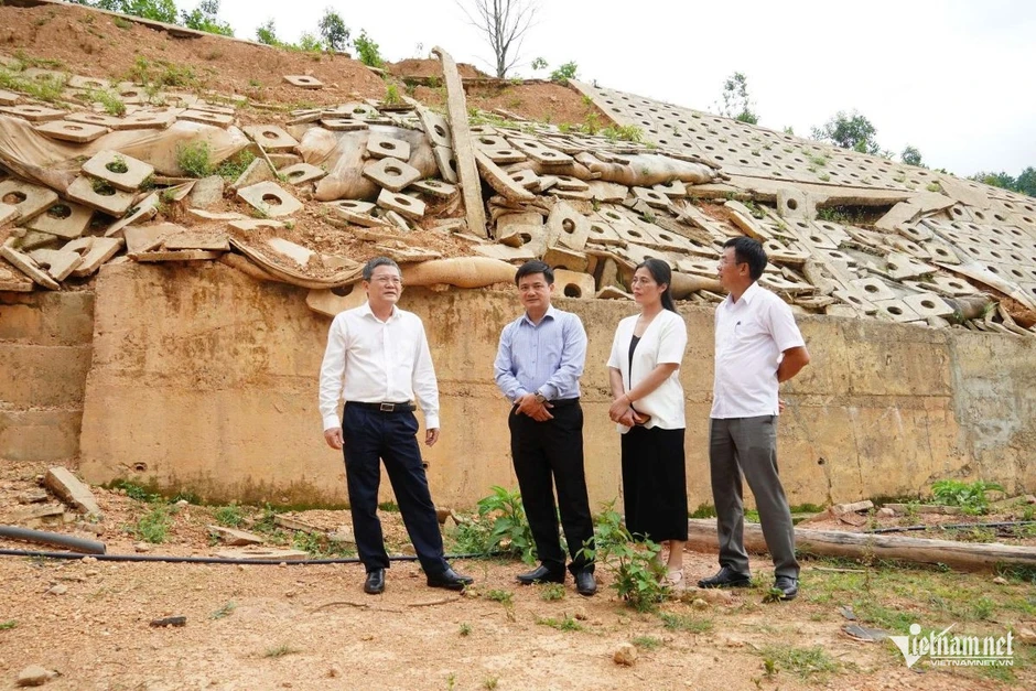 Từ cô giáo vùng cao đến nữ phó giám đốc sở tận tâm vì đồng bào dân tộc