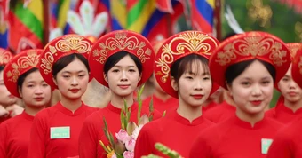 Từ Đền Hùng, người trẻ nghĩ về lời hứa với tương lai
