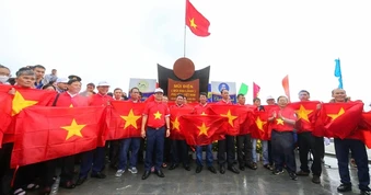 Tự hào cờ Tổ quốc trong lòng ngư dân khánh hòa 7 năm qua