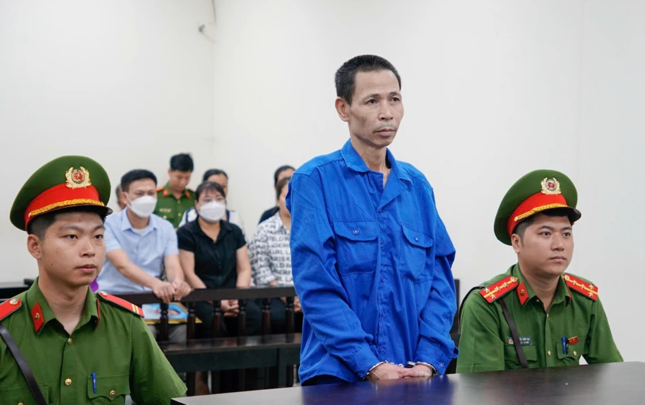 Tử hình người đàn ông tưới xăng đốt quán, khiến 11 người chết ở Hà Nội Tử hình người đàn ông tưới xăng đốt quán, khiến 11 người chết ở Hà Nội
