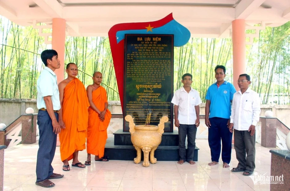 Từ 'pháo đài' Tà Miệt đến mạch nguồn đại đoàn kết giữa núi rừng Thất Sơn Từ 'pháo đài' Tà Miệt đến mạch nguồn đại đoàn kết giữa núi rừng Thất Sơn