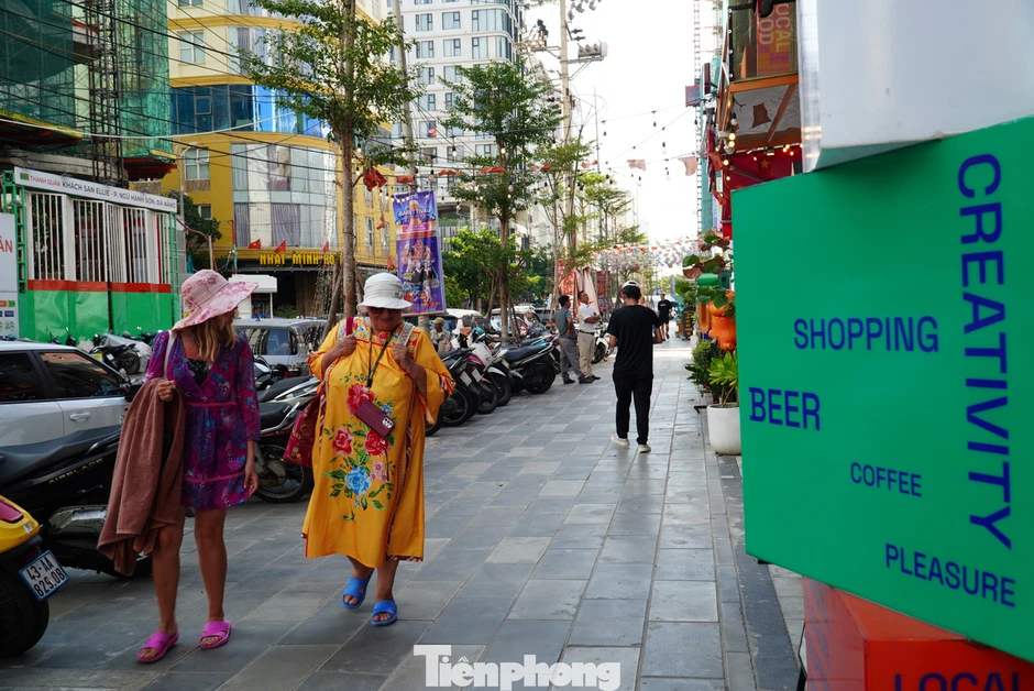 Từ vụ biển hiệu ‘trắng’ tiếng Việt ở Đà Nẵng, làm biển hiệu ra sao để không bị phạt? Từ vụ biển hiệu ‘trắng’ tiếng Việt ở Đà Nẵng, làm biển hiệu ra sao để không bị phạt?