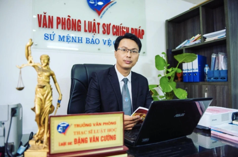 Từ vụ Khánh Sky, luật sư đề nghị mạnh tay với các đối tượng “giang hồ mạng” Từ vụ Khánh Sky, luật sư đề nghị mạnh tay với các đối tượng “giang hồ mạng”