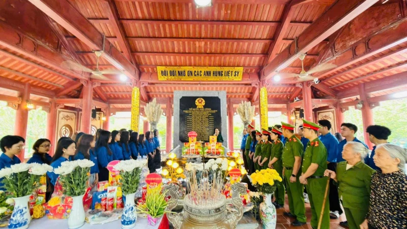 Tuổi trẻ Công an Nghệ An xung kích, sáng tạo, lập công, vì bình yên cuộc sống Tuổi trẻ Công an Nghệ An xung kích, sáng tạo, lập công, vì bình yên cuộc sống