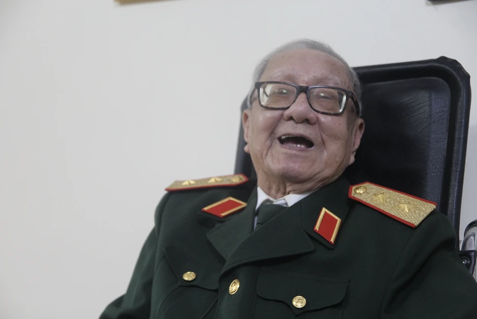 Tưởng nhớ trung tướng Trần Quang Khánh - Chính ủy Trung đoàn trong chiến dịch Điện Biên Phủ Tưởng nhớ trung tướng Trần Quang Khánh - Chính ủy Trung đoàn trong chiến dịch Điện Biên Phủ