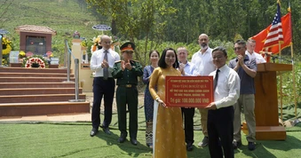Tưởng niệm 25 năm vụ tai nạn trực thăng làm 16 người hy sinh tại Quảng Trị