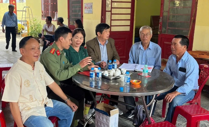 Tuyên truyền “nước rút” về bầu cử trong đồng bào dân tộc thiểu số ở Lâm Đồng Tuyên truyền “nước rút” về bầu cử trong đồng bào dân tộc thiểu số ở Lâm Đồng