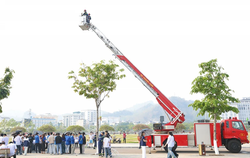 Tuyên truyền, thực hành chữa cháy và cứu nạn cho hơn 1.200 người