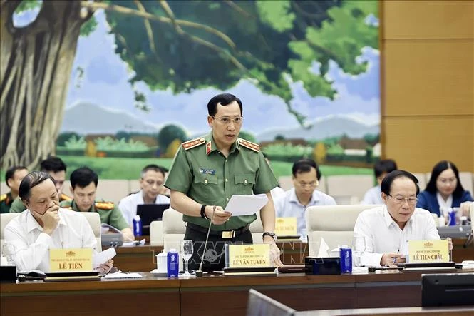 UBTV Quốc hội cho ý kiến về Bộ luật Hình sự (sửa đổi), Luật Tổ chức cơ quan điều tra hình sự (sửa đổi) UBTV Quốc hội cho ý kiến về Bộ luật Hình sự (sửa đổi), Luật Tổ chức cơ quan điều tra hình sự (sửa đổi)