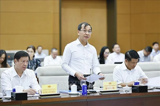 UBTV Quốc hội cho ý kiến về dự án Bộ luật Tố tụng hình sự (sửa đổi) UBTV Quốc hội cho ý kiến về dự án Bộ luật Tố tụng hình sự (sửa đổi)