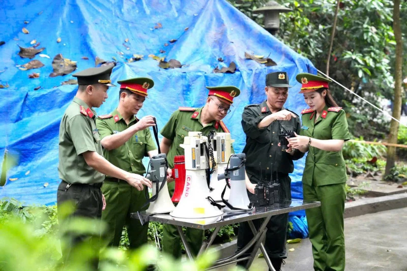 Ứng dụng công nghệ trong công tác đảm bảo an ninh, an toàn Lễ hội Đền Hùng Ứng dụng công nghệ trong công tác đảm bảo an ninh, an toàn Lễ hội Đền Hùng