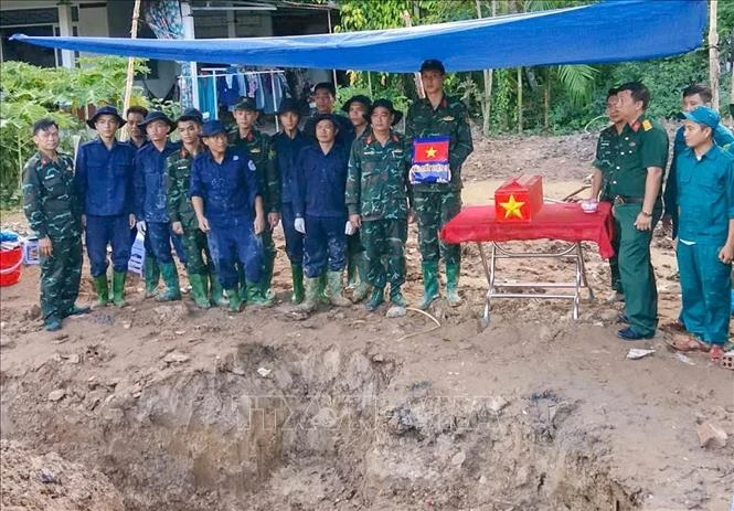 Vận động người dân cung cấp thông tin, kỷ vật, tài liệu liên quan đến liệt sĩ Vận động người dân cung cấp thông tin, kỷ vật, tài liệu liên quan đến liệt sĩ
