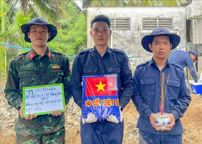 Vận động người dân cung cấp thông tin, kỷ vật, tài liệu liên quan đến liệt sĩ Vận động người dân cung cấp thông tin, kỷ vật, tài liệu liên quan đến liệt sĩ