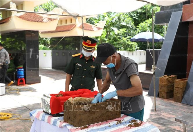 Vận động người dân cung cấp thông tin, kỷ vật, tài liệu liên quan đến liệt sĩ Vận động người dân cung cấp thông tin, kỷ vật, tài liệu liên quan đến liệt sĩ