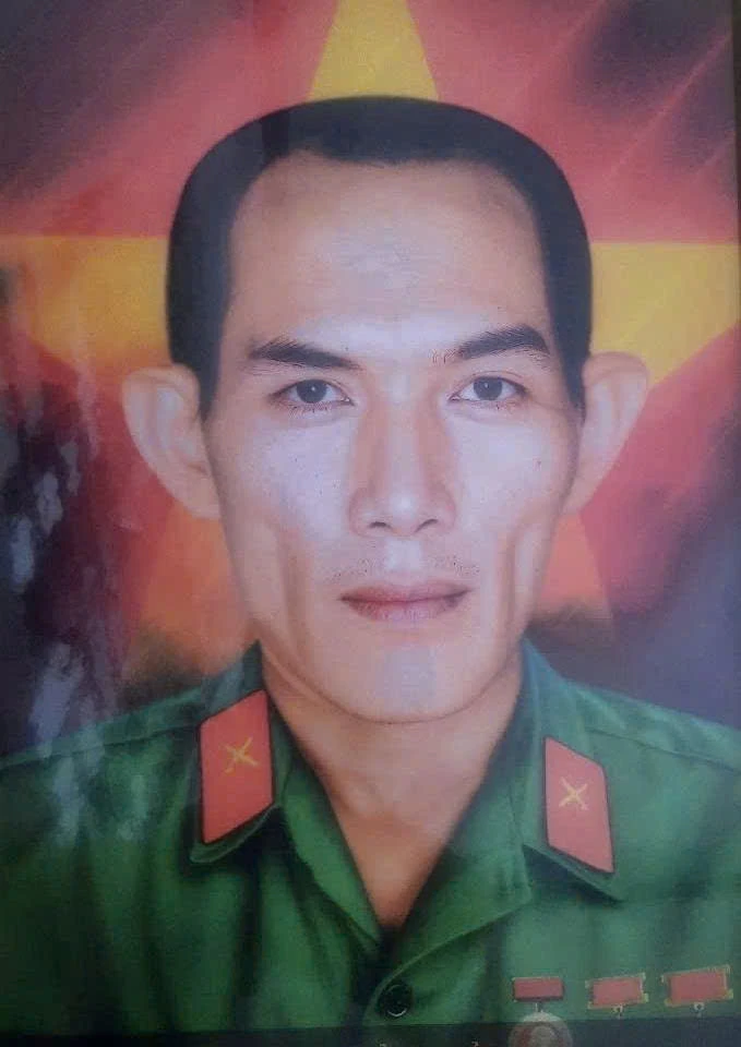 'Vàng không mua nổi lòng người Dao theo Đảng' 'Vàng không mua nổi lòng người Dao theo Đảng'