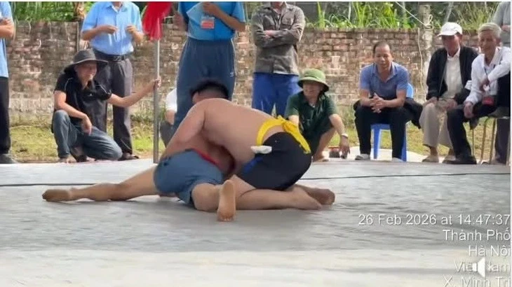'Vật ngã' di sản