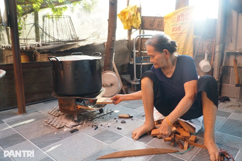Về "làng trường thọ” gặp cụ bà 105 tuổi quét nhà, làm vườn Về "làng trường thọ” gặp cụ bà 105 tuổi quét nhà, làm vườn
