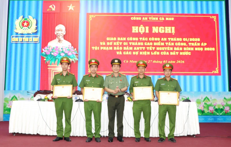 Vì cuộc sống bình yên nơi địa đầu cực Nam Tổ quốc Vì cuộc sống bình yên nơi địa đầu cực Nam Tổ quốc