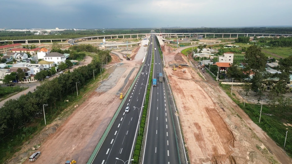 Vì sao cao tốc Biên Hòa - Vũng Tàu chưa kịp khai thác tạm trong tháng 3.2026? Vì sao cao tốc Biên Hòa - Vũng Tàu chưa kịp khai thác tạm trong tháng 3.2026?