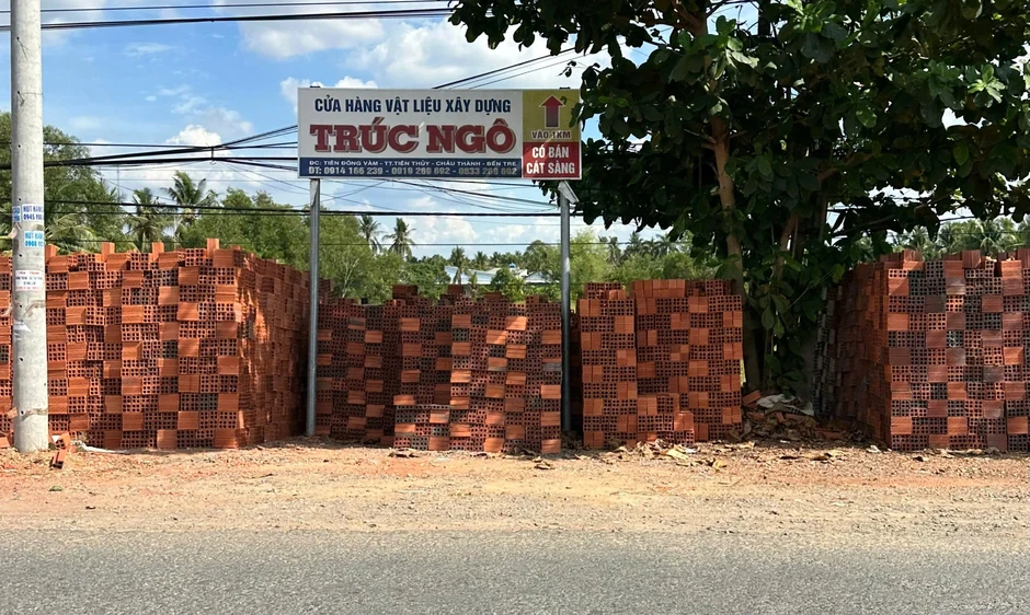 Vì sao cửa hàng vật liệu xây dựng '3 không' ở Vĩnh Long vẫn tồn tại? Vì sao cửa hàng vật liệu xây dựng '3 không' ở Vĩnh Long vẫn tồn tại?