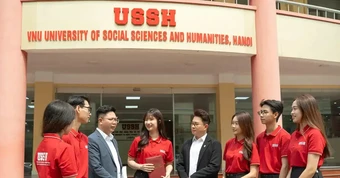 Vì sao điểm chuẩn Trường Đại học Khoa học Xã hội và Nhân văn, Đại học Quốc gia Hà Nội giảm 'sốc'?