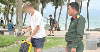 Vì sao du khách bị lập biên bản khi điều khiển drone ven biển Đà Nẵng?